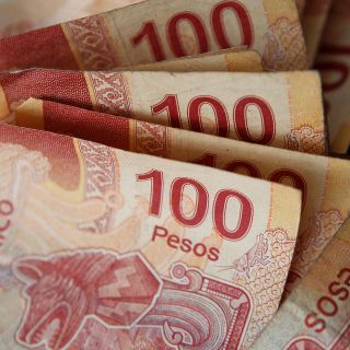 AMLO celebra fortaleza del peso mexicano ante las elecciones de EU