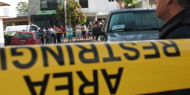 Encuentran el cuerpo de un hombre en el interior de su casa