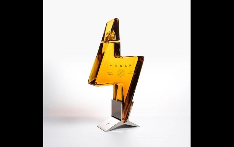 La bebida es producida por la empresa Nosotros Tequila, fabricante independiente de la bebida. EFE