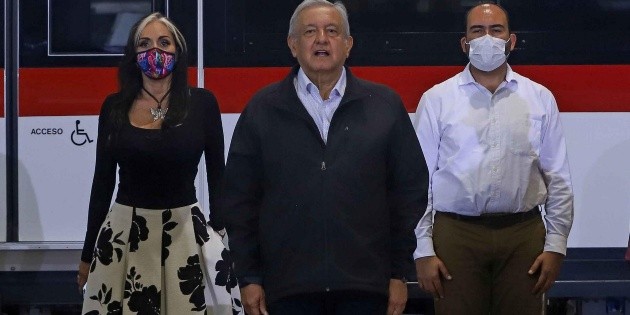 En Segundo Informe, gobernador exige a AMLO cumplir con L&iacute;nea 4