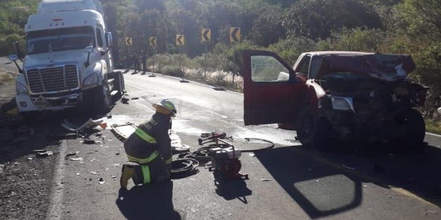 Seguridad en Jalisco: Choque en carretera Bola&ntilde;os deja un muerto