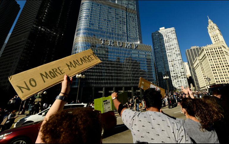 Frente a la Torre Trump en Chicago, Ilinois. AP / P. Beaty
