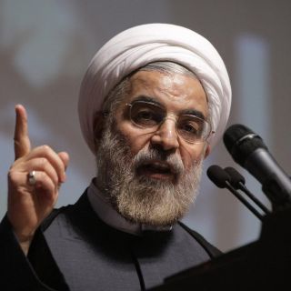 Presidente iraní pide a Biden compensar "errores pasados" y volver al acuerdo nuclear