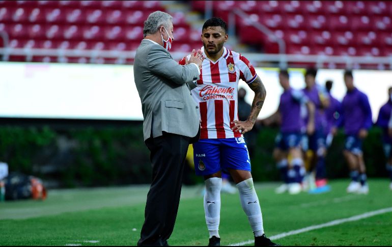 Necaxa, Mazatlán y Rayados son los rivales a los que las Chivas de Vucetich le han remontado este torneo. Imago7