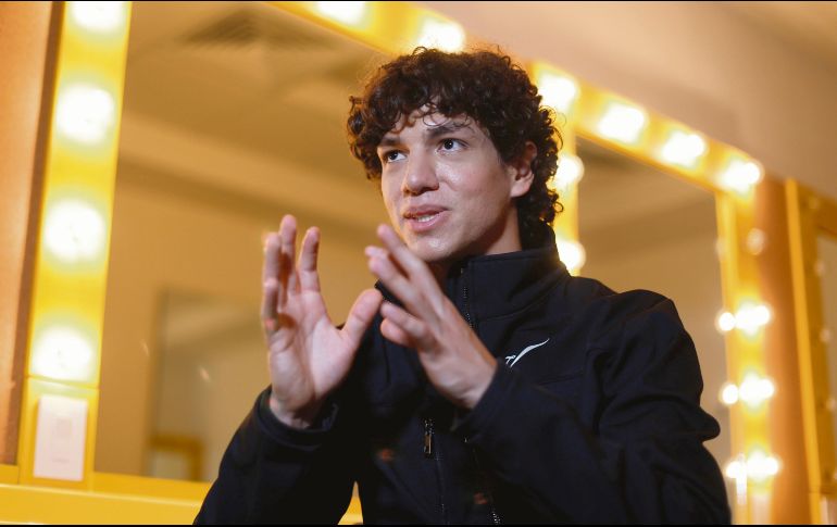 ISAAC HERNÁNDEZ. El bailarín tapatío ha demostrado ser “profeta en su tierra” y buscará beneficiar con su premio a nuevas generaciones de artistas. EFE