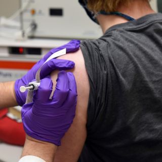 Biden reacciona al anuncio de Pfizer sobre su vacuna contra coronavirus