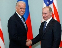 El presidente ruso Vladimir Putin no felicitará el presidente electo Joe Biden hasta que unos problemas jurídicos en torno a las elecciones estadounidenses se resuelvan y el resultado sea oficial. AP / ARCHIVO