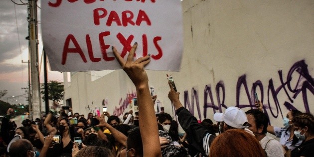 #JusticiaParaAlexis: Protesta en Canc&uacute;n termina con disparos, heridos y detenidos