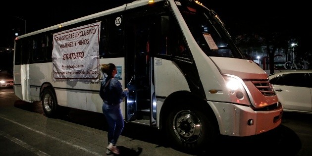Bot&oacute;n de Emergencia: Transporte exclusivo para mujeres le permite llegar a casa