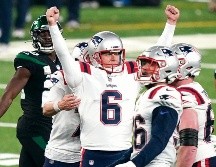 Para que la cuña apriete. Nick Folk (#6), ex pateador de los Jets, fue el encargado de dictar sentencia. AP• C. Sipkin