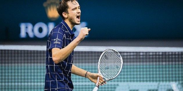 Medvedev desplaza a Federer en el ranking