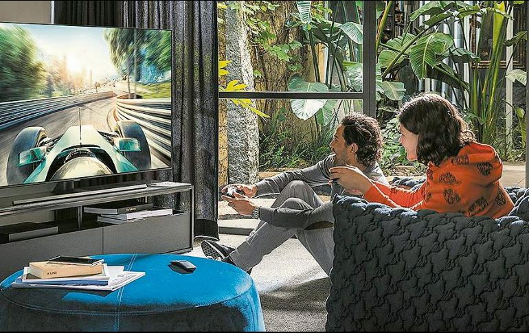 ACTUALIZADOS. Los mexicanos cambian su pantalla de televisión cada cuatro años en promedio, en otros países lo hacen cada siete. ESPECIAL