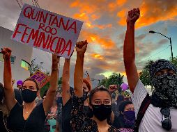 Policías dispersaron una manifestación feminista con disparos y al menos dos periodistas resultaron heridos. EFE / ARCHIVO