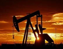 El petróleo se vio sostenido por la perspectiva de un posible ajuste de recortes de producción por la OPEP y sus aliados. EFE/ARCHIVO