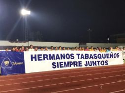 Jugadores de ambos equipos mostraron su apoyo a los damnificados por las inundaciones en Tabasco. FACEBOOK/TepatitlanFutbolClub