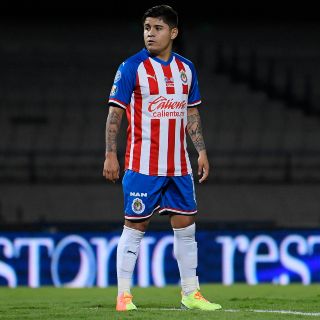 Chivas: ''Chofis'' López reaparece con mensaje en redes sociales