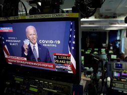 Trump ha impedido que Biden reciba informes de inteligencia y ha retenido los fondos federales asignados a la transferencia del poder. EFE/Y. Gripas