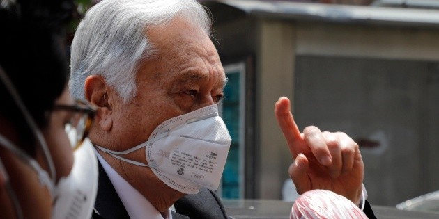 Denuncian a Manuel Bartlett por contratos de transporte de gas