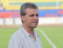 “Han venido jugadores muy profesionales de fuera, pero es un  punto de análisis