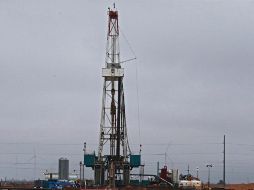 Al final de las operaciones en la Bolsa Mercantil de Nueva York, los contratos de futuros del WTI para entrega en diciembre sumaron nueve centavos. EFE/ARCHIVO