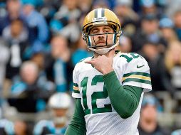 INCONFORME. Rodgers no está del todo de acuerdo con el distanciamiento social entre sus compañeros. AFP