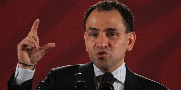 Arturo Herrera desmiente que deja a la Secretar&iacute;a de Hacienda