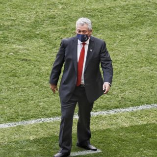 Chivas: Víctor Manuel Vucetich se recupera del COVID-19