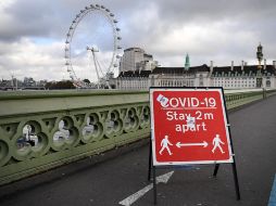 Inglaterra regresó el 5 de noviembre al confinamiento, por lo que sus habitantes solo pueden salir para comprar comida, acudir al médico, hacer ejercicio o ir a trabajar si les es imposible hacerlo a distancia. EFE/ARCHIVO