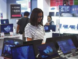 Aprovecha las distintas promociones en equipos, recuerda que  para la compra debes tomar en cuenta tus necesidades y presupuesto. EL INFORMADOR/F. Atilano