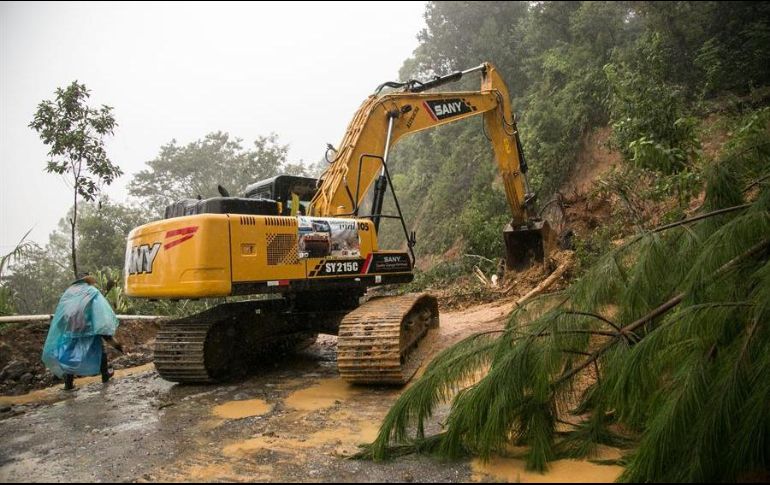 Tres personas lesionadas fueron rescatadas entre los escombros de la vivienda. EFE/ARCHIVO