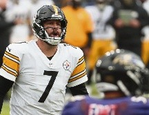 CALMA. Ben Roethlisberger saltará hoy al emparrillado para tratar de mantener el invicto de los Steelers, que experimentan el mejor arranque de su historia.  AFP• P. Smith