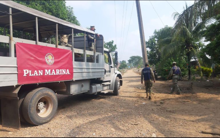 Personal de la Marina durante labores de auxilio a la población en Chiapas. TWITTER@SEMAR_mx