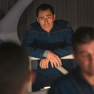 Demián Bichir y George Clooney hacen mancuerna en “Cielo de medianoche”