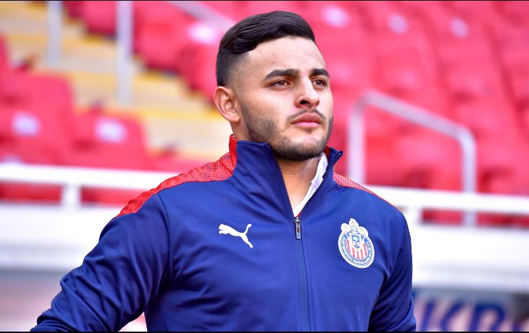 Chivas buscará la inhabilitación de Ignacio Rivero, jugador de Cruz Azul que perjudicó a Vega. IMAGO7 / ARCHIVO