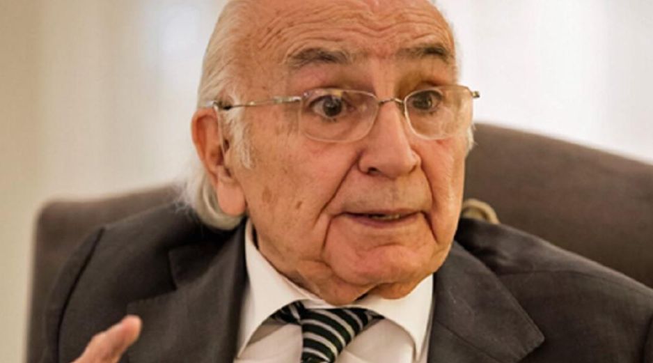 Francisco Brines fue galardonado este lunes con el Premio Cervantes 2020. ESPECIAL