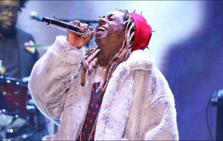 Lil Wayne tenía un arma y municiones el 23 de diciembre del año pasado. INSTAGRAM / liltunechi