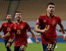 FIGURA. Ferran Torres (18) marcó un Hat-Trick en la goleada a los germanos. EFE