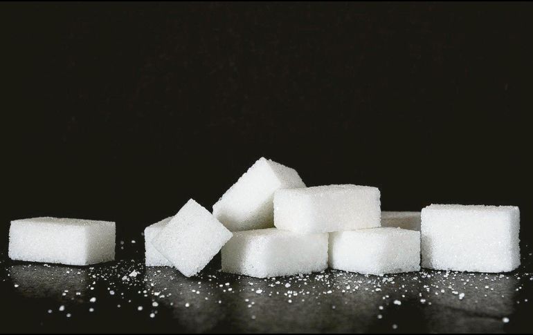 DULZOR. Los azúcares son el principal combustible de nuestro cuerpo, pero deben consumirse con medida. ESPECIAL