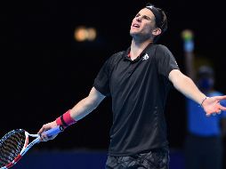Con la seguridad de enfrentarse el sábado al serbio Novak Djokovic o al alemán Alexander Zverev, Thiem guardó fuerzas y perdió un encuentro que le sirvió de entrenamiento. AFP / G. Kirk