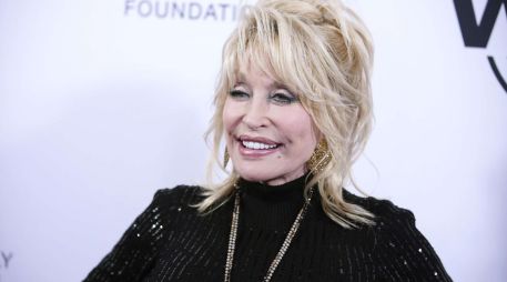 Dolly Parton es una famosa cantante y actriz reconocida en Estados Unidos. AFP / ARCHIVO