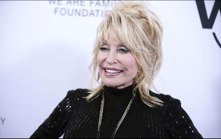 Dolly Parton es una famosa cantante y actriz reconocida en Estados Unidos. AFP / ARCHIVO