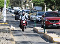 Los usuarios dicen están a favor de la ciclovía, pero indican que fue mal diseñada. EL INFORMADOR / F. Monclova