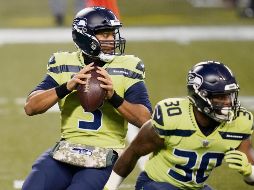 Russell Wilson. El quarterback de Seattle lanzó para 197 yardas y dos anotaciones. AP