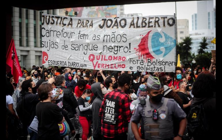 La muerte de Silveira Freitas motivó manifestaciones en Porto Alegre, Brasilia, Belo Horizonte y Rio de Janeiro. EFE/F. Bizerra
