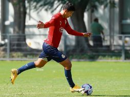 Ángel Zaldívar. El delantero rojiblanco será titular hoy ante los Rayos tras las bajas en el ataque del Rebaño. TWITTER/@Chivas