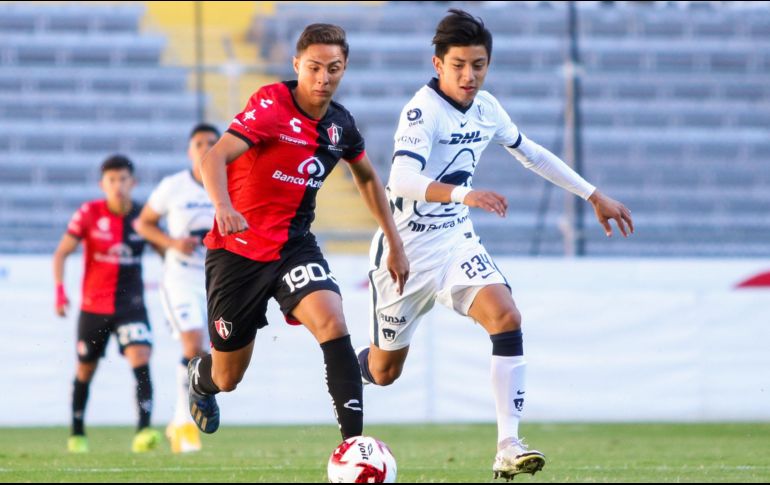 Con el rosario en la mano y con angustia de más, los rojinegros consiguieron su pase a la siguiente ronda. IMAGO7