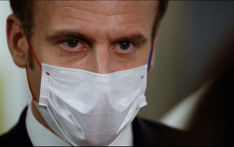 Macron pidió responsabilidad individual para combatir la pandemia. EFE/L. Marin