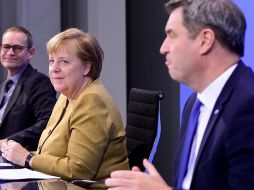 Merkel invitó a los alemanes a no viajar al extranjero en las vacaciones de Navidad. EFE/C. Bilan