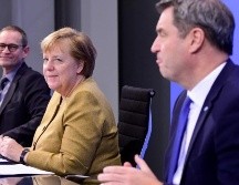 Merkel invitó a los alemanes a no viajar al extranjero en las vacaciones de Navidad. EFE/C. Bilan
