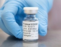 Lla manera en que AztraZeneca y la Universidad de Oxford alcanzaron los resultados y los reportaron ha generado cuestionamientos de algunos expertos. AP/ARCHIVO